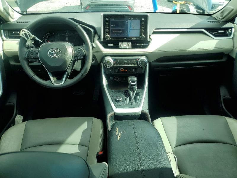 2021 TOYOTA RAV4 LIMITED 8