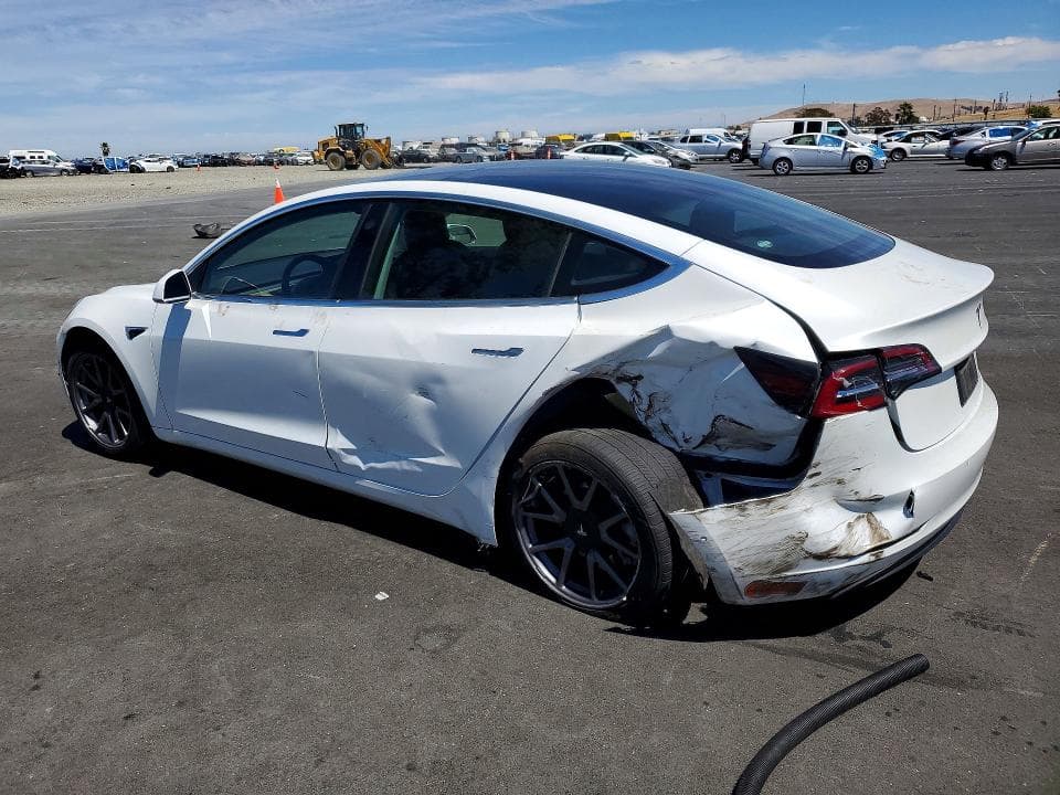 2020 TESLA MODEL 3 2