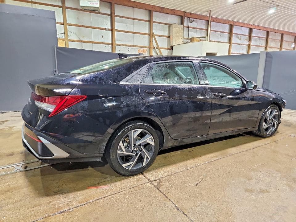 2025 HYUNDAI ELANTRA SEL 3