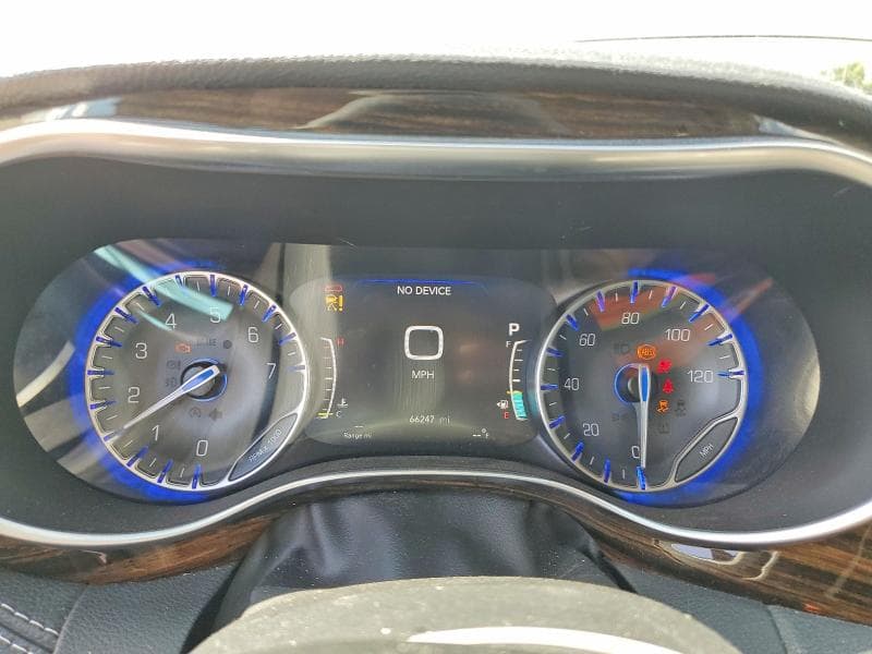 2023 CHRYSLER PACIFICA LIMITED 9