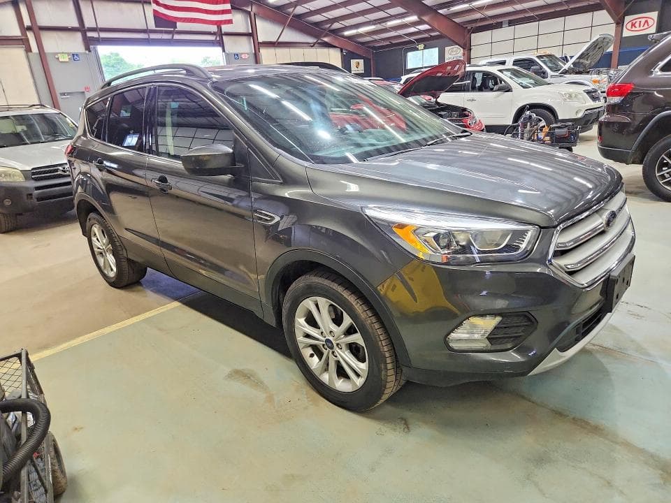 2019 FORD ESCAPE SEL 4