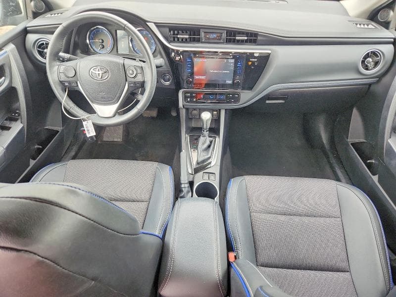 2017 TOYOTA COROLLA SE 8