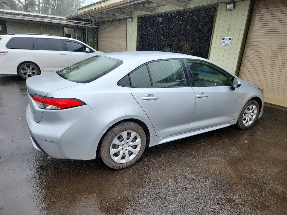 2022 TOYOTA COROLLA LE 3
