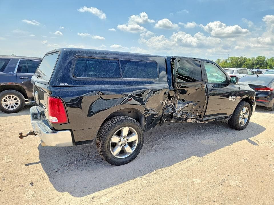 2019 RAM 1500 CLASSIC SLT 3