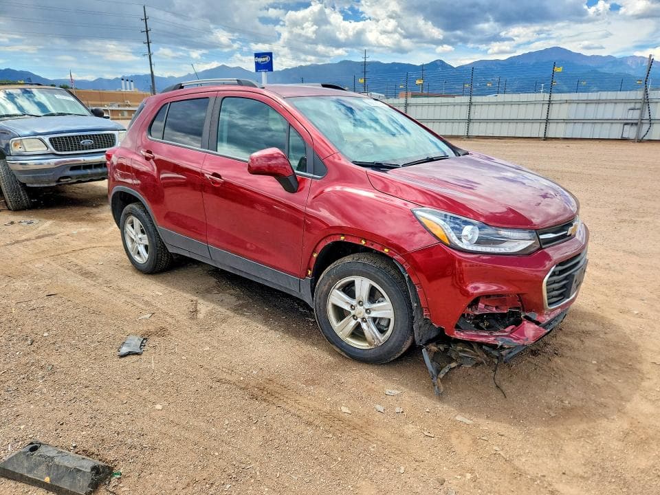2021 CHEVROLET TRAX 1LT 4