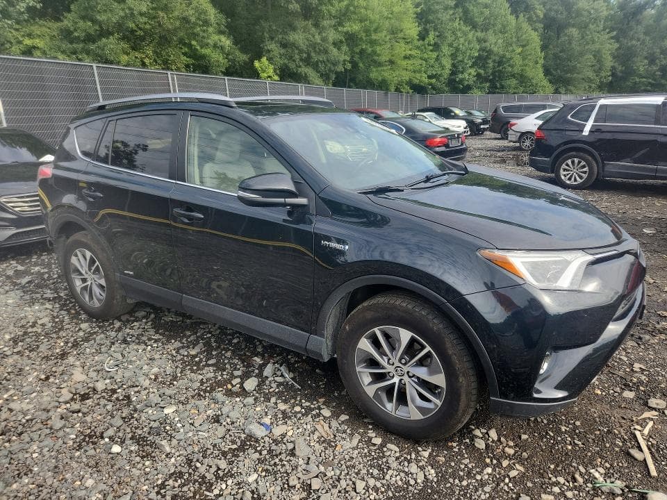 2018 TOYOTA RAV4 HYBRID XLE 4