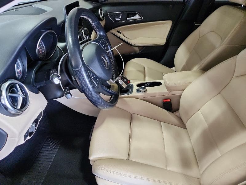 2020 MERCEDES-BENZ GLA 250 4MATIC 7