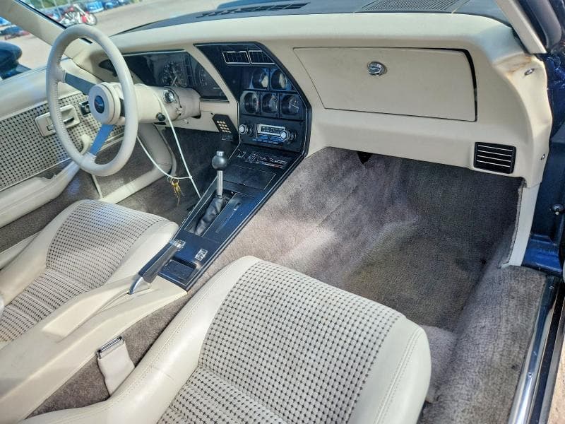 1979 CHEVROLET CORVETTE 8