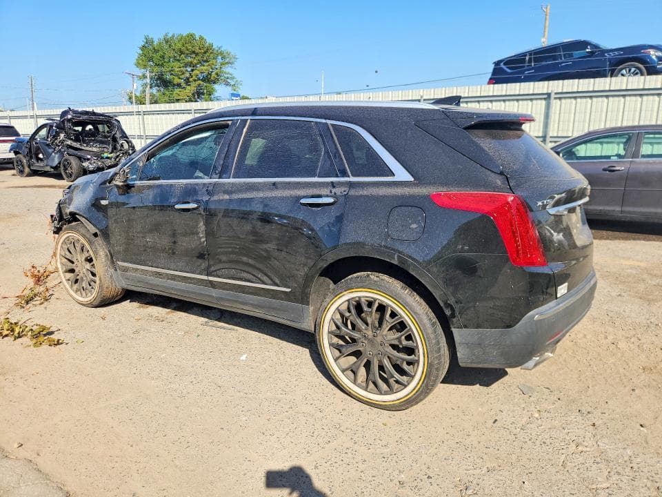 2017 CADILLAC XT5 LUXURY 2