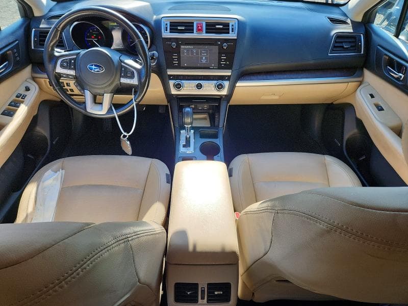 2017 SUBARU OUTBACK 3.6R LIMITED 8