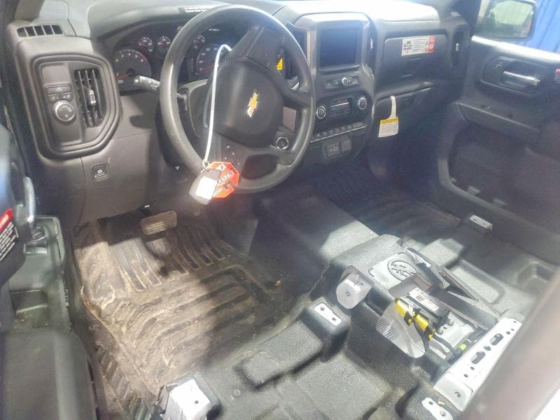 2025 CHEVROLET SILVERADO C1500 8