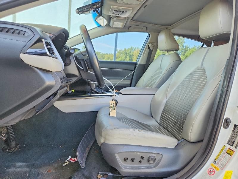 2018 TOYOTA CAMRY SE 7
