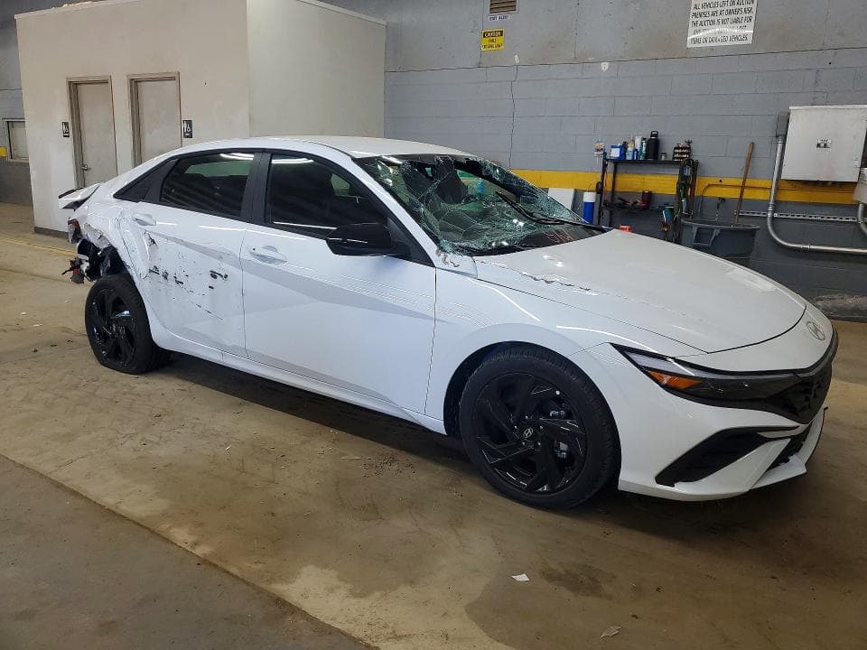 2026 HYUNDAI ELANTRA SEL SPORT 4