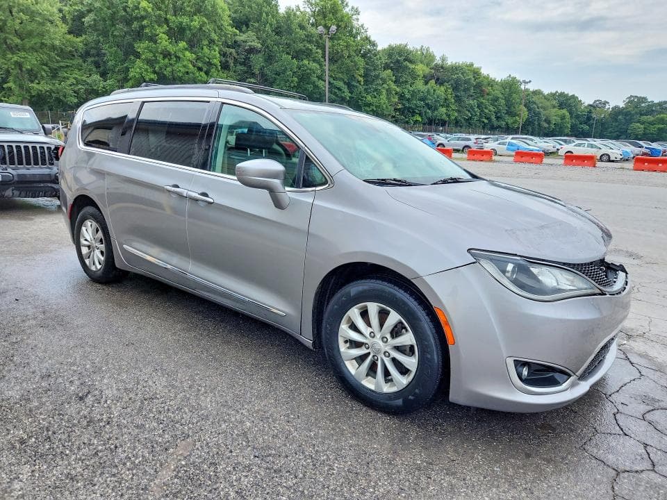 2017 CHRYSLER PACIFICA TOURING L 4