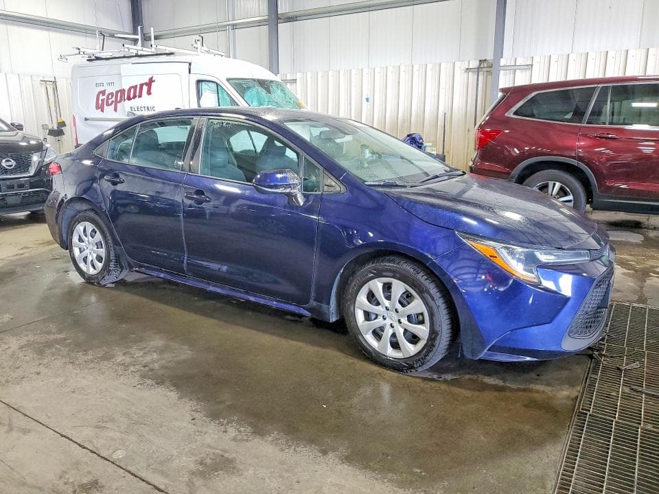 2020 TOYOTA COROLLA LE 4