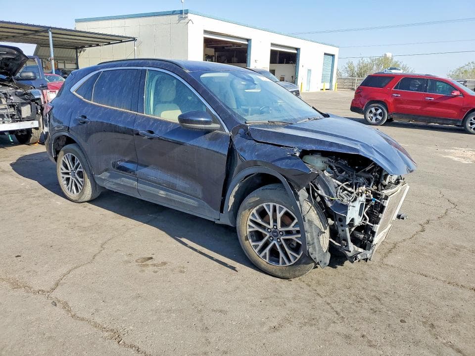2021 FORD ESCAPE SEL 4
