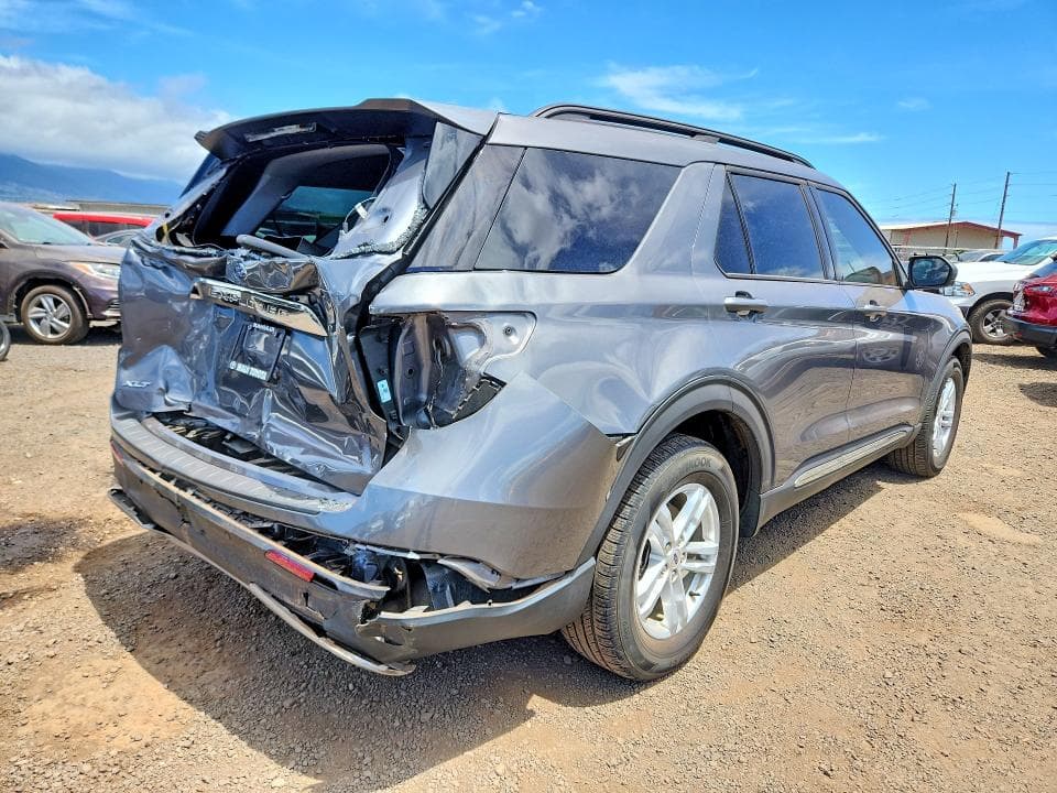 2023 FORD EXPLORER XLT 3