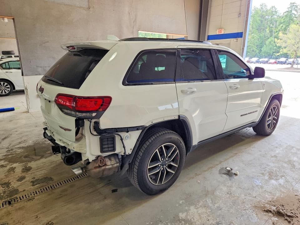 2020 JEEP GRAND CHEROKEE TRAILHAWK 3