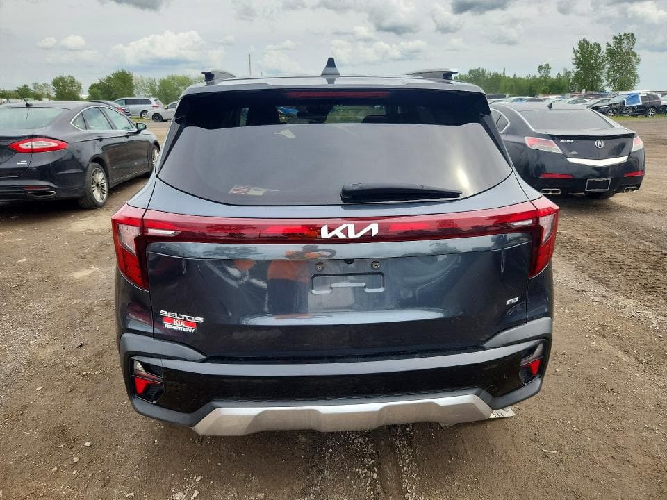 2024 KIA SELTOS EX 6