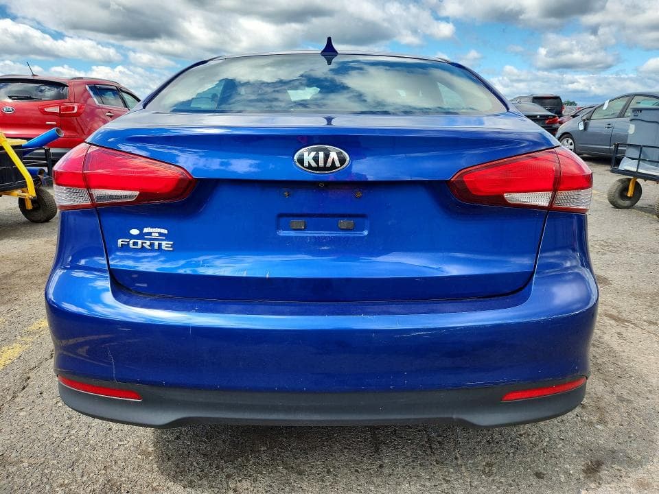 2017 KIA FORTE LX 6