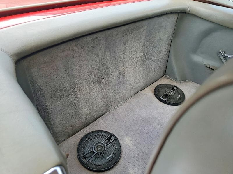 1984 MERCEDES-BENZ 380 SL 10
