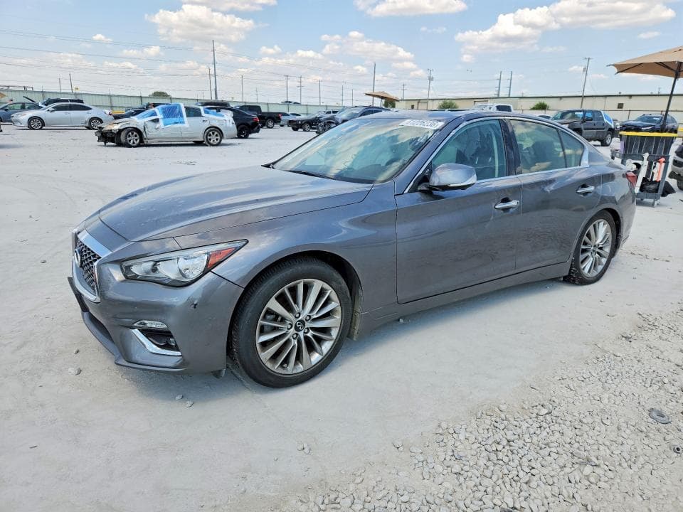 2021 INFINITI Q50 LUXE