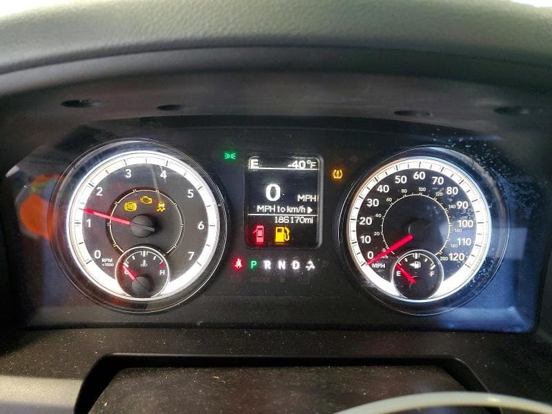 2017 RAM 1500 SLT 9