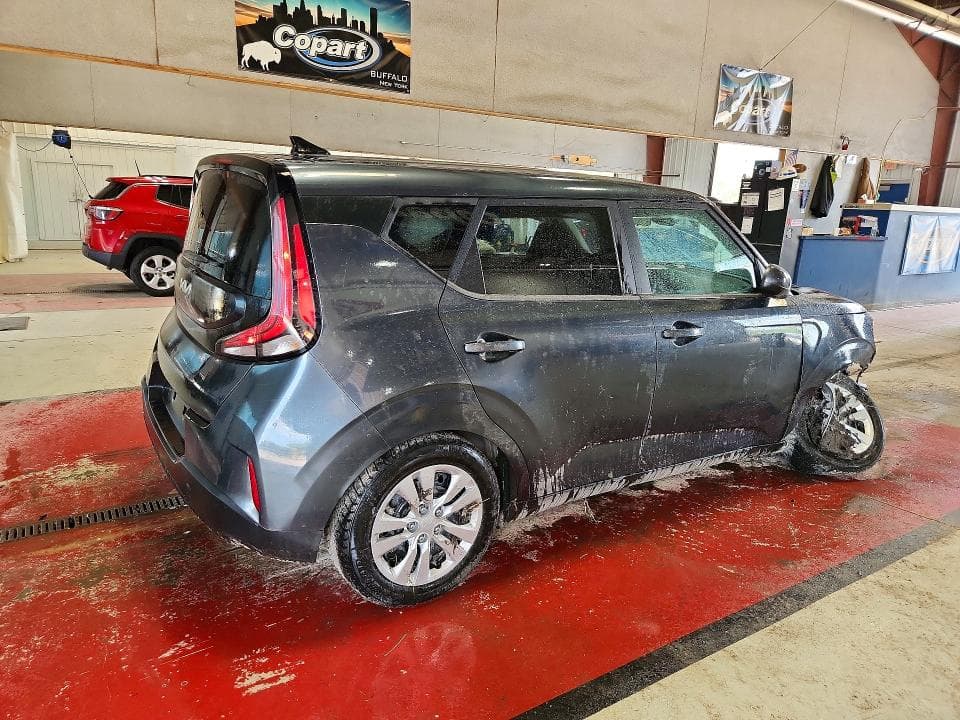 2023 KIA SOUL LX 3