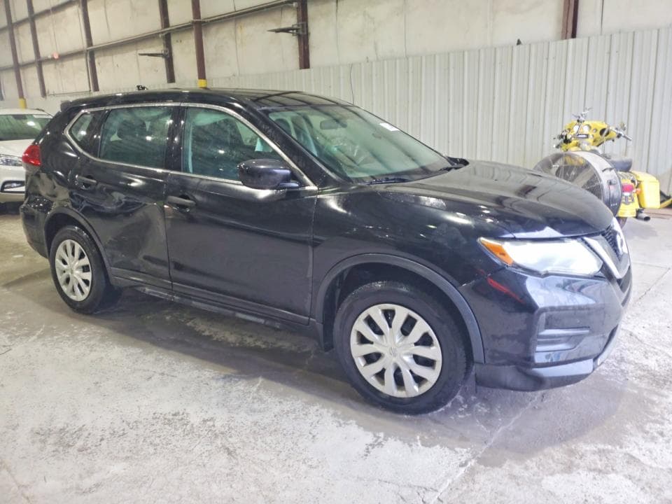 2017 NISSAN ROGUE S 4