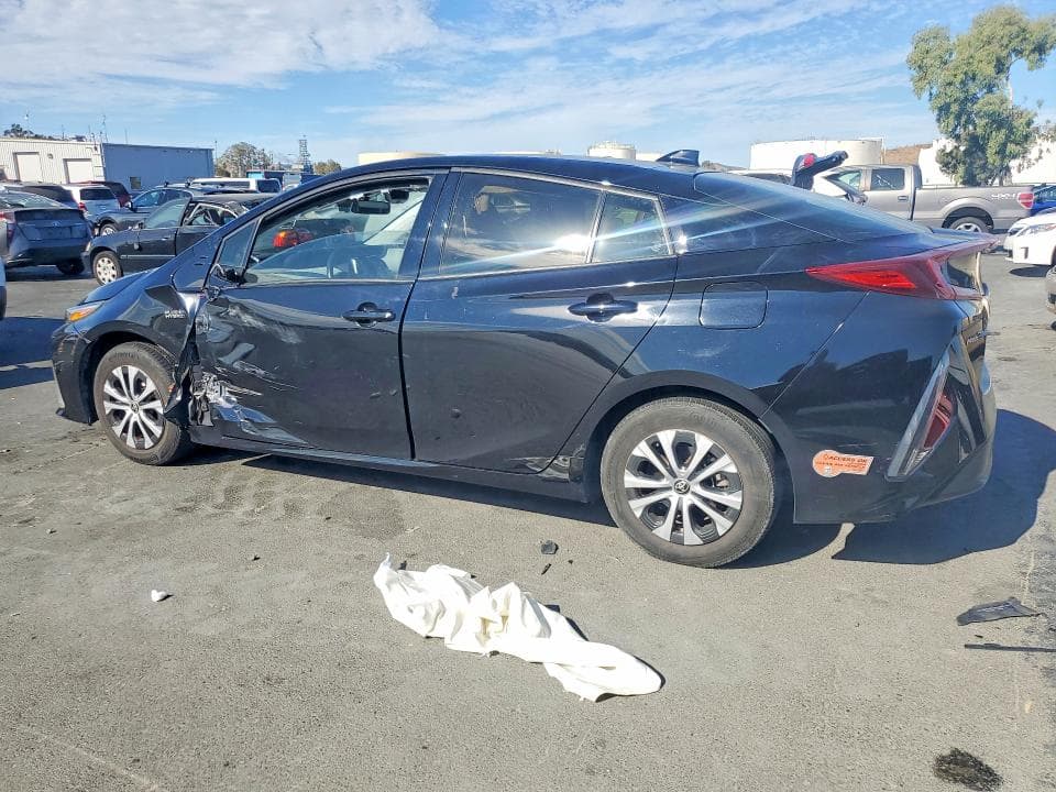 2020 TOYOTA PRIUS PRIME XLE 2