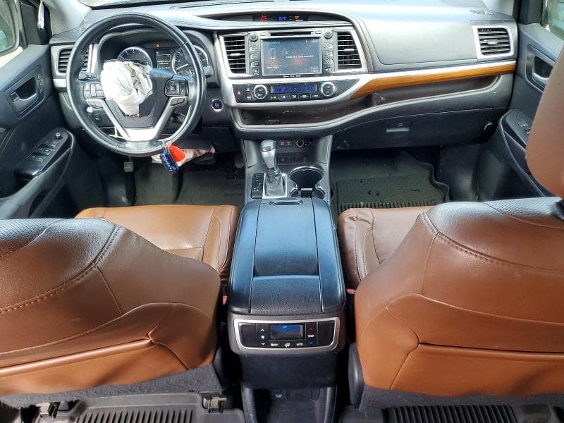 2017 TOYOTA HIGHLANDER LIMITED 8