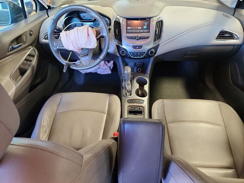 2017 CHEVROLET CRUZE PREMIER 8