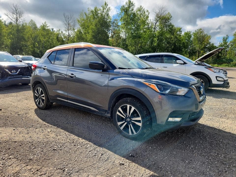 2019 NISSAN KICKS S 4