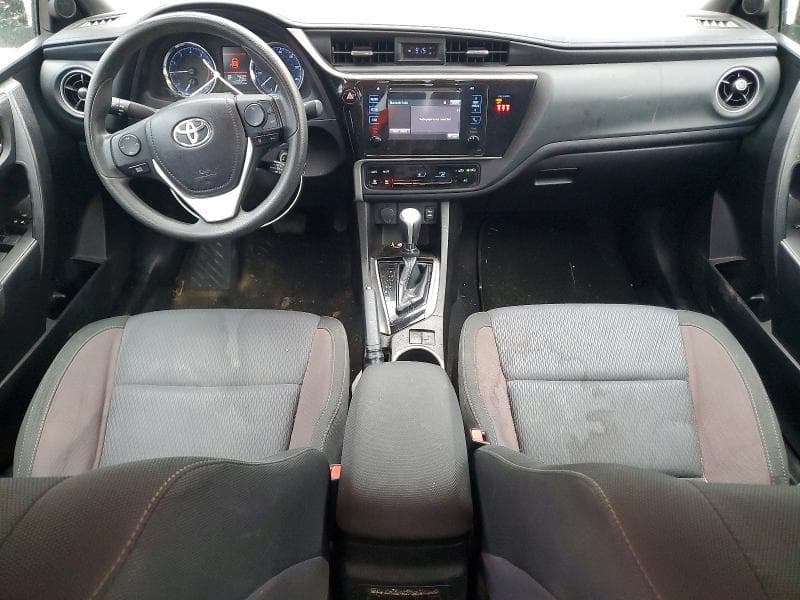 2019 TOYOTA COROLLA LE 8