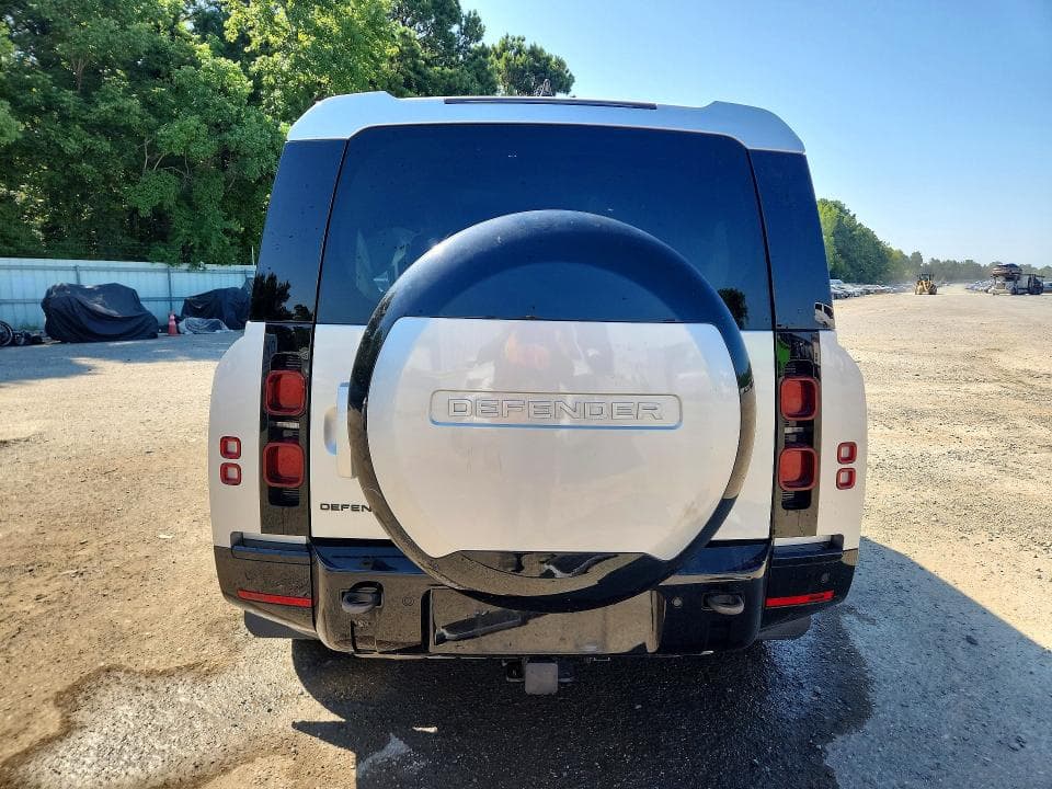 2024 LAND ROVER DEFENDER 130 X-DYNAMIC SE 6