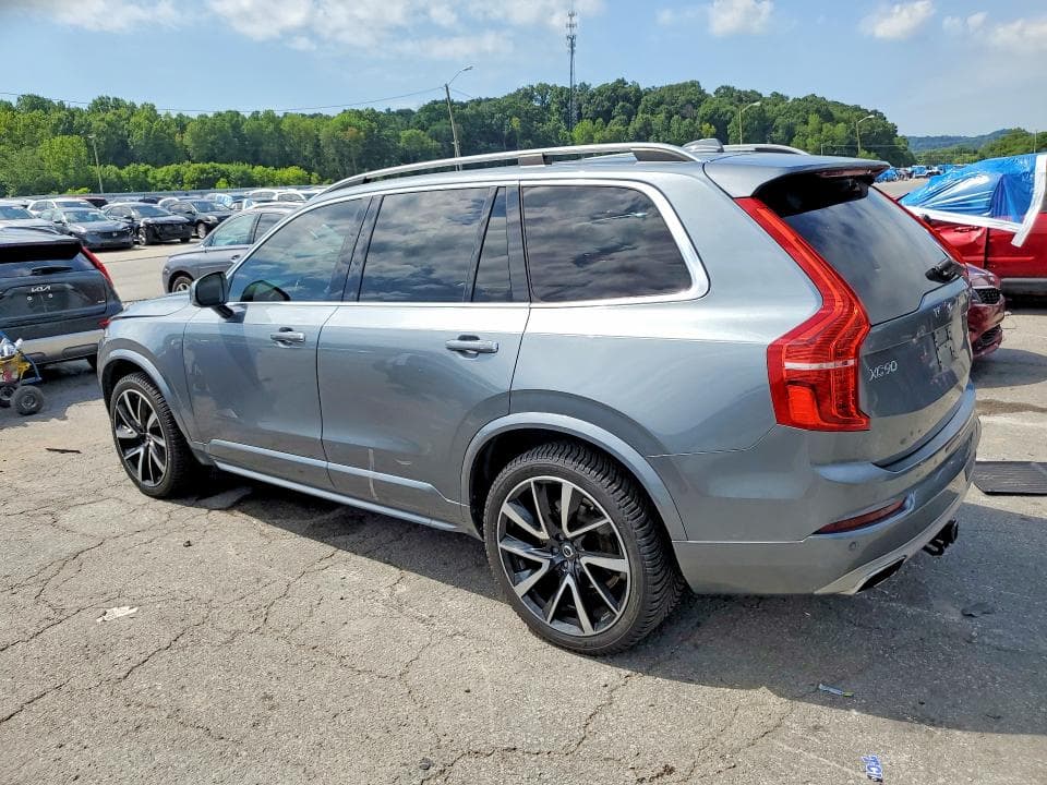 2018 VOLVO XC90 T6 2