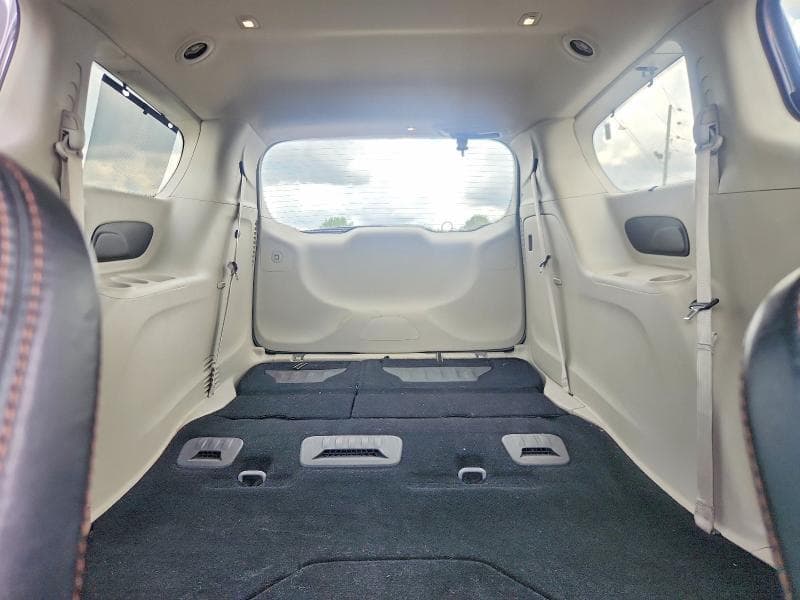 2019 CHRYSLER PACIFICA TOURING L 10