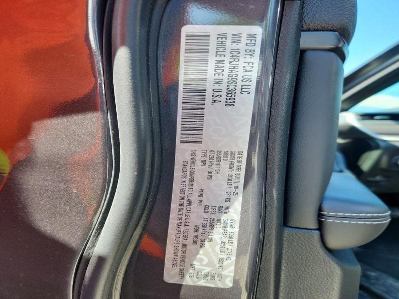 2025 JEEP GRAND CHEROKEE LAREDO 12