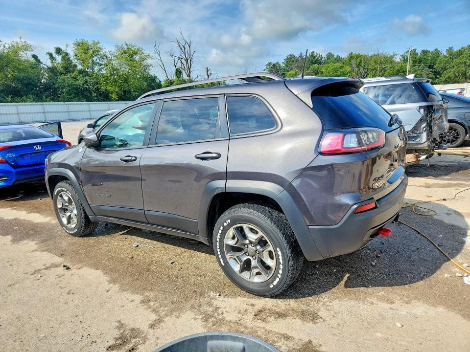 2019 JEEP CHEROKEE TRAILHAWK 2