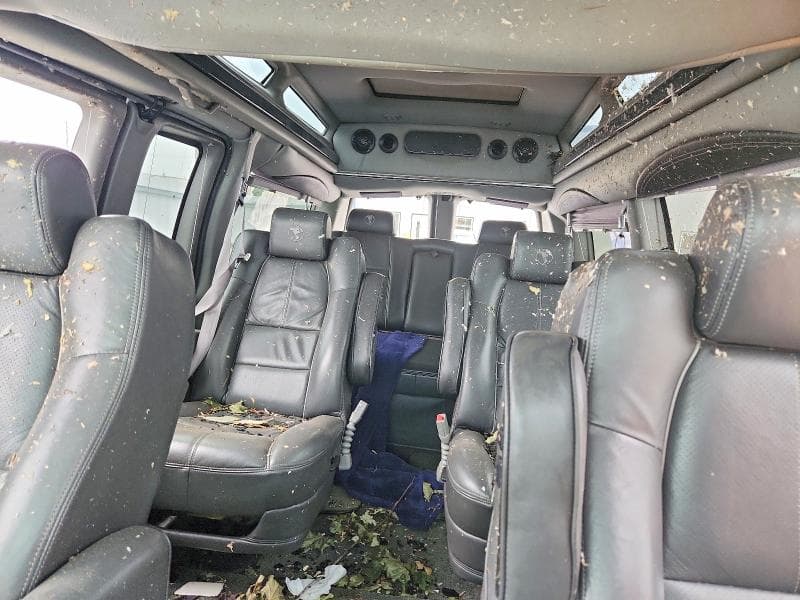 2017 GMC SAVANA G2500 10