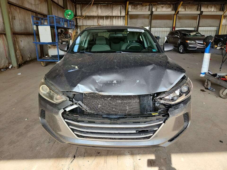 2017 HYUNDAI ELANTRA SE 5