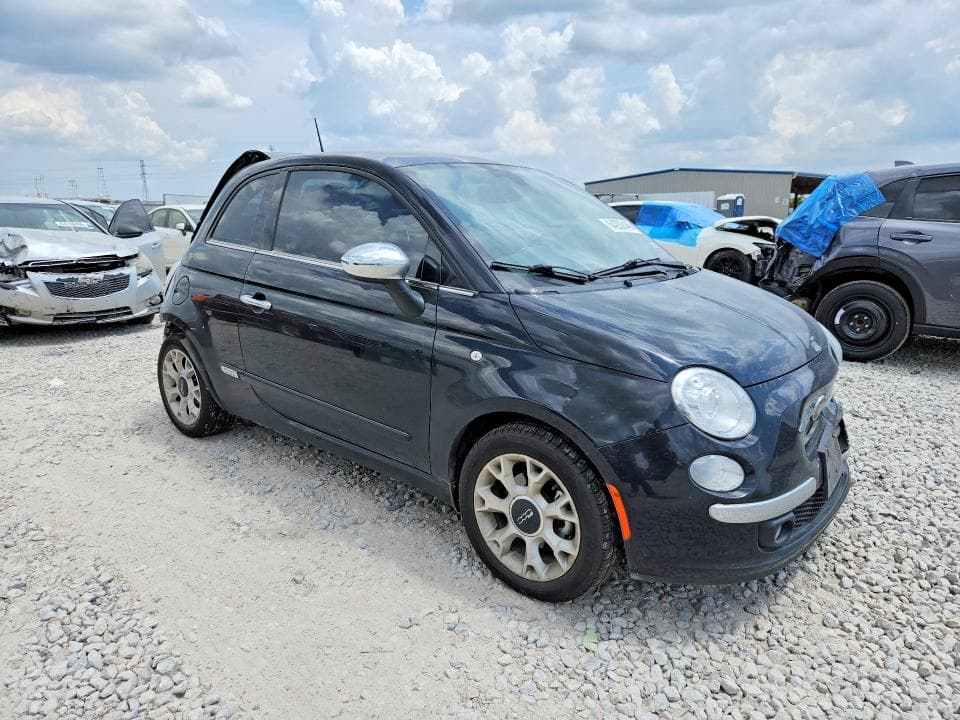 2017 FIAT 500 LOUNGE 4