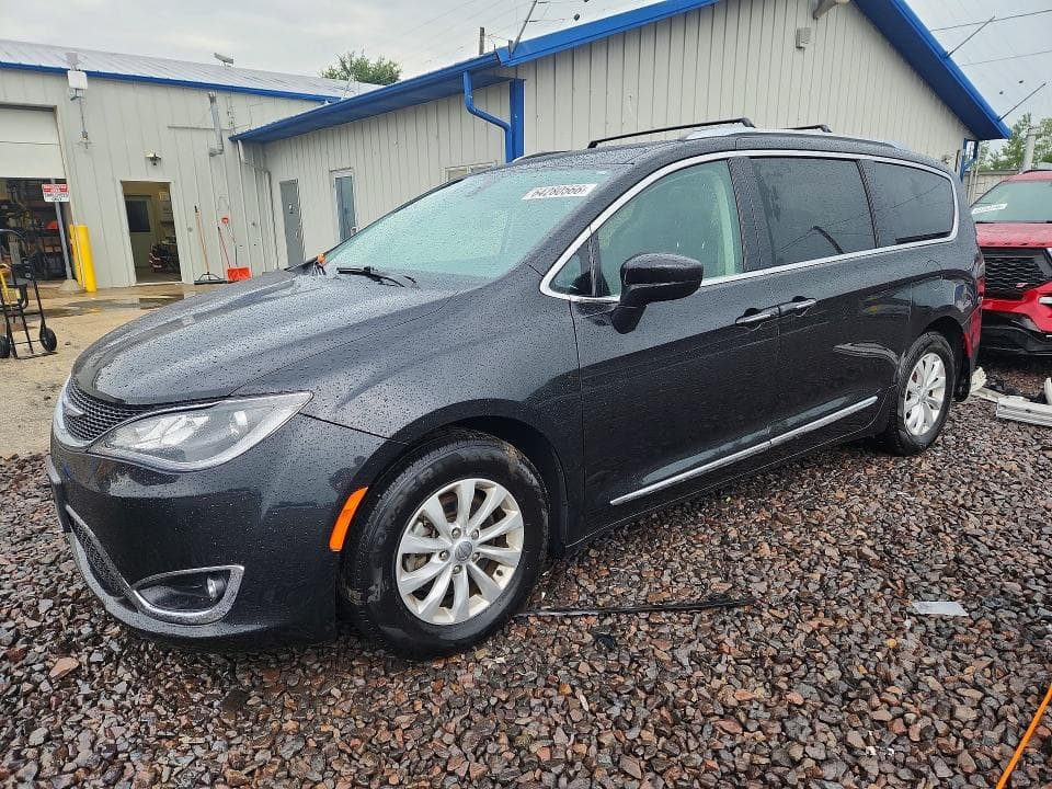 2019 CHRYSLER PACIFICA TOURING L - 1