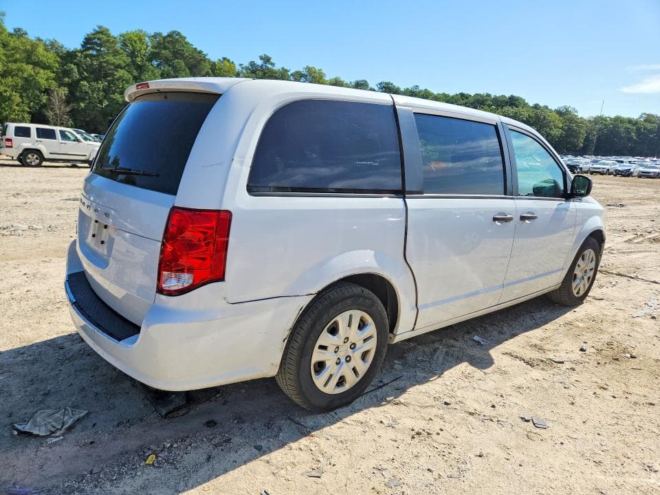 2020 DODGE GRAND CARAVAN SE 3