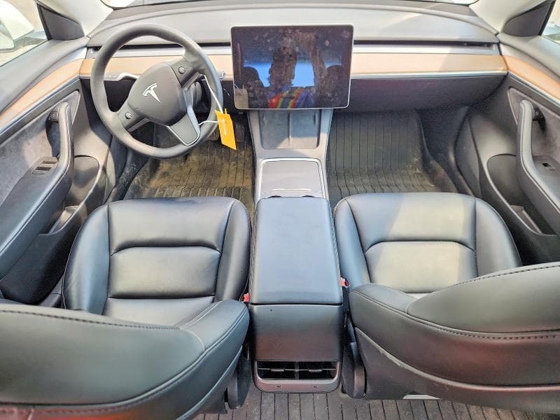 2021 TESLA MODEL 3 8