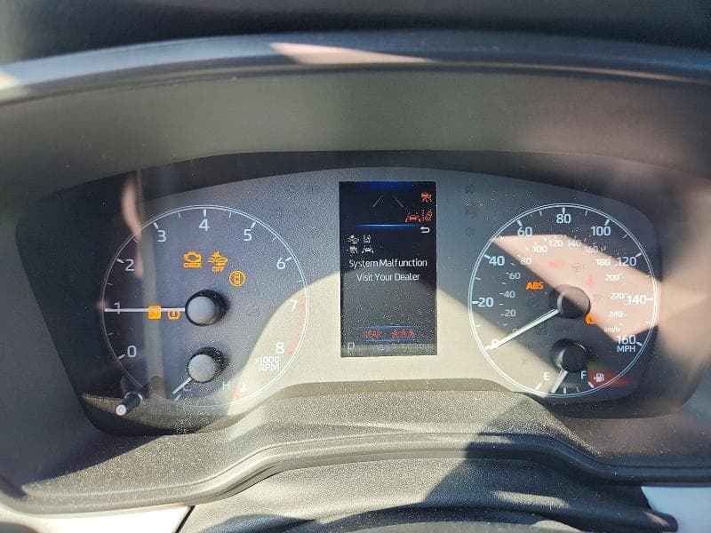 2025 TOYOTA COROLLA SE 9