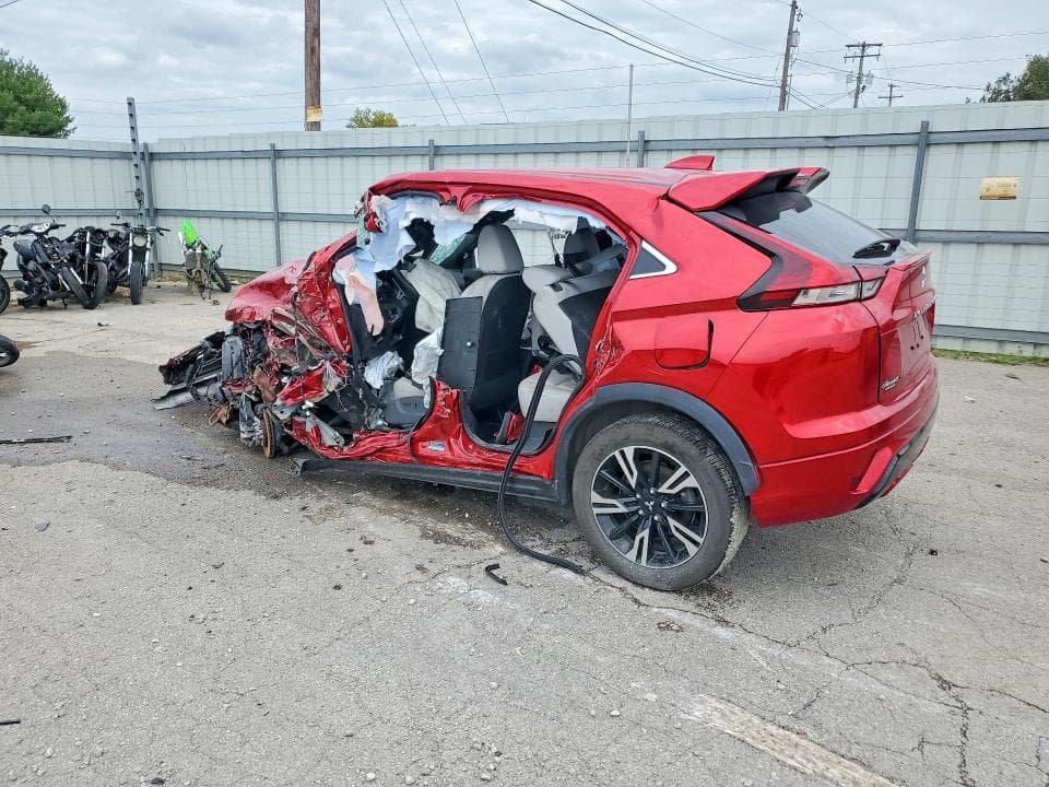2023 MITSUBISHI ECLIPSE CROSS SE 2