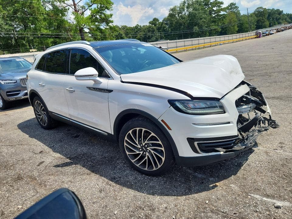 2019 LINCOLN NAUTILUS RESERVE 4