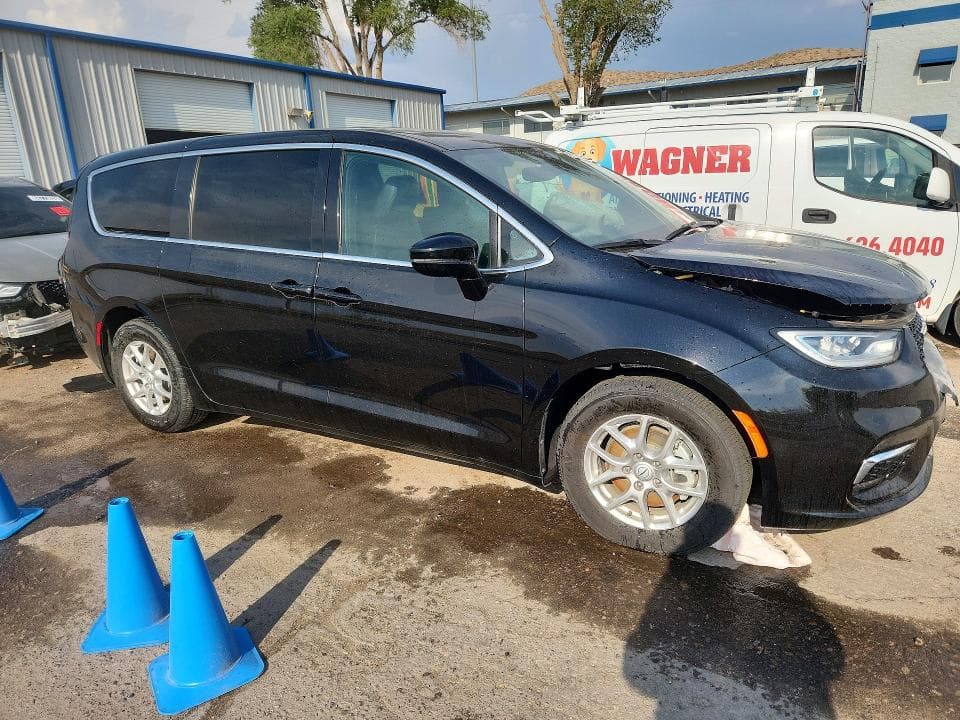 2025 CHRYSLER PACIFICA SELECT 4