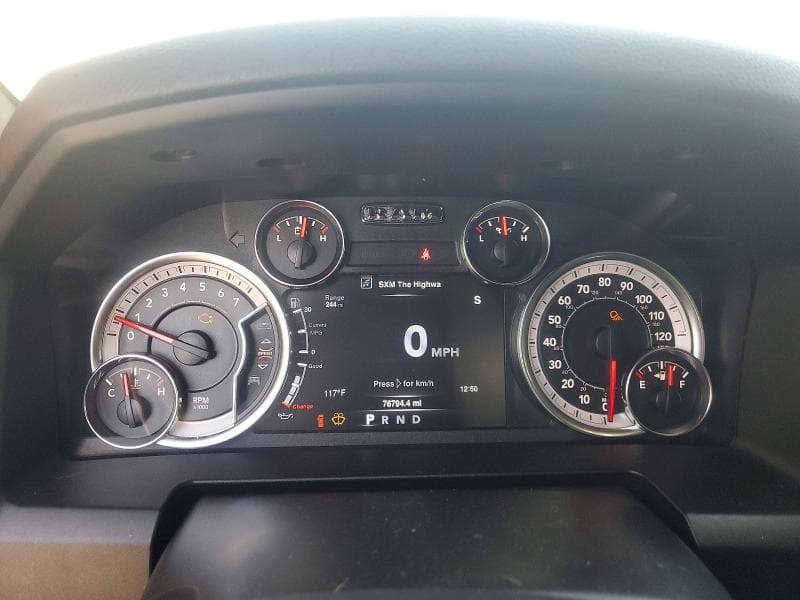 2021 RAM 1500 CLASSIC SLT 9